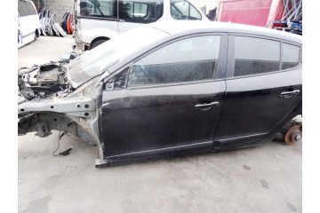 NEGRA PUERTA DELANTERA IZQUIERDA RENAULT MEGANE III BERLINA 5P Business 2014 NEGRA 210465 RENAULT - 1