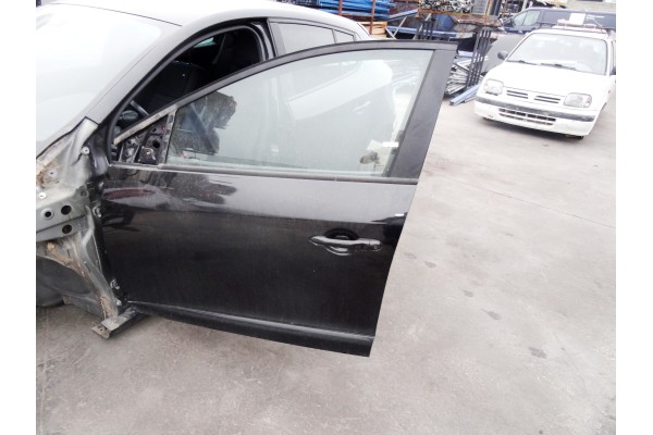 NEGRA PUERTA DELANTERA IZQUIERDA RENAULT MEGANE III BERLINA 5P Business 2014 NEGRA 210465 RENAULT - 1