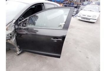 NEGRA PUERTA DELANTERA IZQUIERDA RENAULT MEGANE III BERLINA 5P Business 2014 NEGRA 210465 RENAULT - 1