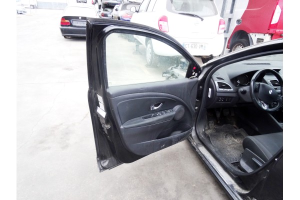 NEGRA PUERTA DELANTERA IZQUIERDA RENAULT MEGANE III BERLINA 5P Business 2014 NEGRA 210465 RENAULT - 2
