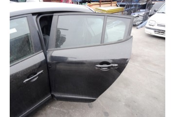 NEGRA PUERTA TRASERA IZQUIERDA RENAULT MEGANE III BERLINA 5P Business 2014 NEGRA 210467 RENAULT - 2