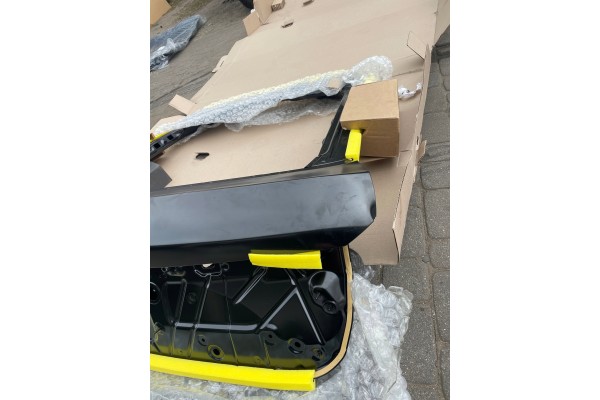 BMW X6 G06 F96 TAILGATE REAR BLACK BACKING 9491559 NEW ORIGINAL BMW Part manufacturer BMW OE
