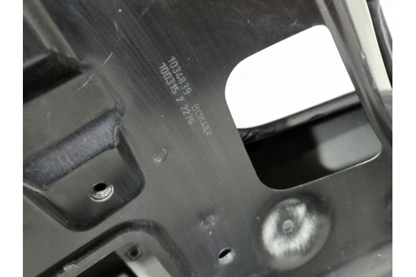 Tapa de maletero BMW Serie 3 E92 E93 2009 41627152486