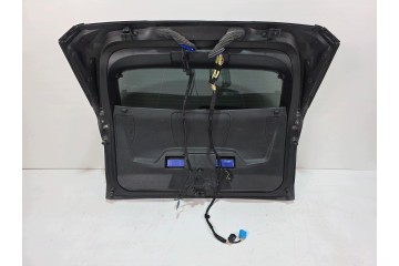 Tapa trasera Peugeot 3008 II con cámara