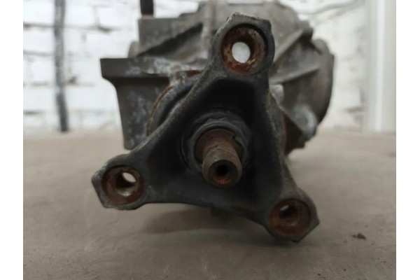Rear reducer MERCEDES BENZ C W205 A2053506718 2 0L gasoline 135kW 2017 Car type passenger cars