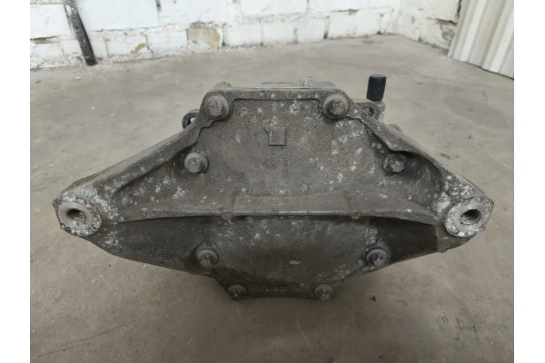 Rear reducer MERCEDES BENZ C W205 A2053506718 2 0L gasoline 135kW 2017 Catalog number of the original A2053506718