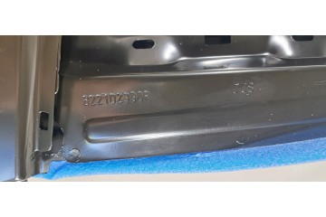 RENAULT MEGANE IV 4 HB DOOR RIGHT REAR 822102330R Part manufacturer Renault OE