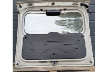 KIA SOUL TAILGATE VANILLA SHAKE A1 2008 2013 Part manufacturer Kia OE