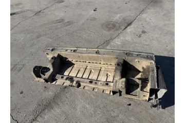 Traviesa trasera de carrocería para tracción trasera VW Crafter II / M