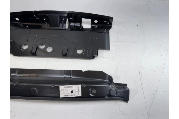 Rear belt Skoda Octavia III Kombi 5E9813309A New Original 5E9813323A Quality of parts according to GVO O original with manufactu