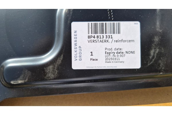 VW 8P4813331 Pas Tylny Wzmocnienie Poznan Car type 4x4 SUV passenger cars