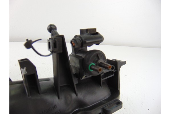  COLECTOR ADMISION BMW SERIE 5 BERLINA (F10) 518d 204728 BMW - 4