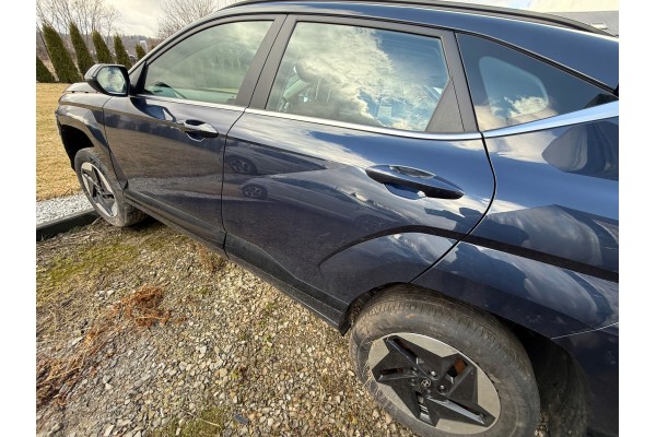 Hyundai Kona II 2 2023 dach kolor granat U2P Catalog number of the part 1 Dach kona 2 granat U2P