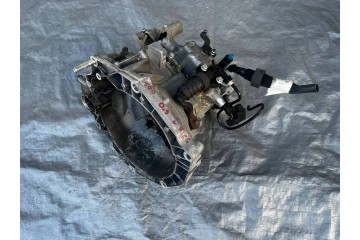FIAT 500 GEARBOX 0 9 900 TURBO PETROL V SPEEDS