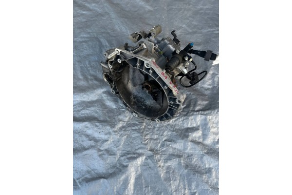 FIAT 500 GEARBOX 0 9 900 TURBO PETROL V SPEEDS Transmission type manual
