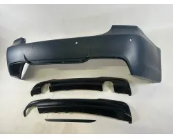 Parachoques Trasero BMW E90 Estilo M-Tech con Agujeros para PDC