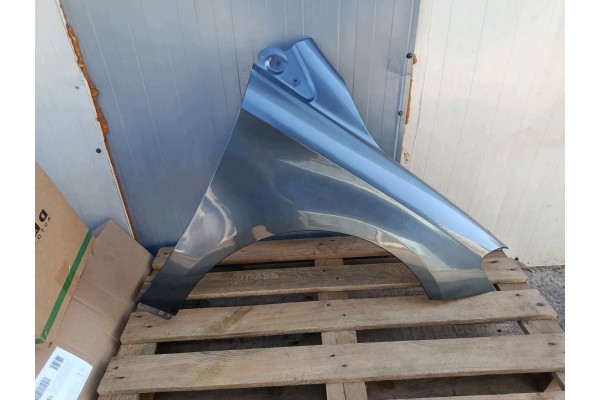 MUDGUARD ALUMINIUM Right MERCEDES CLASS B W246 11 14R BEFORELIFT color 5894
