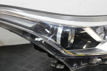 LED LAMP RIGHT FRONT 81110 F4031 TOYOTA CHR C HR Part manufacturer Toyota OE