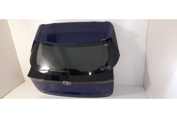 Toyota Yaris Cross Tailgate 8W9 H269 Part manufacturer Toyota OE