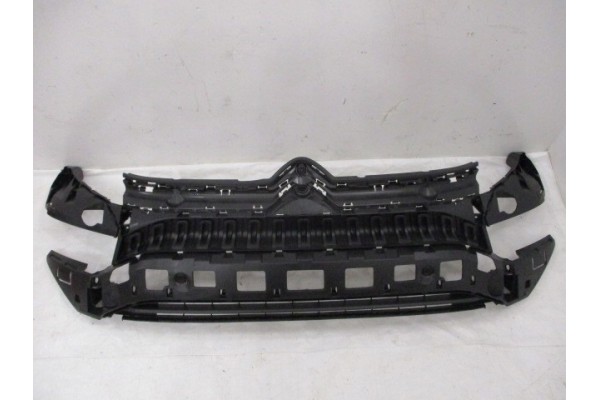 GRILL DUMMY C C3 AIRCROSS YQ009884XT CITROEN PEUGEOT Catalog number of the part YQ009884XT