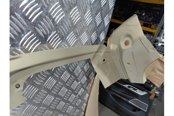 Panel lateral derecho / Panel trasero derecho MINI Aceman J05 (Incluye