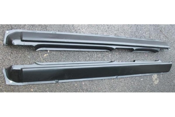 RENAULT MEGANE 2 02 09 prawy prog progi montaz