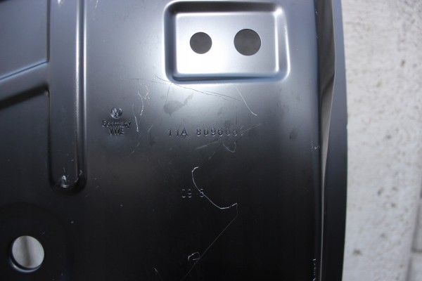 Post threshold left threshold plating Vw ID 4 11A 20 25 Part manufacturer Volkswagen OE
