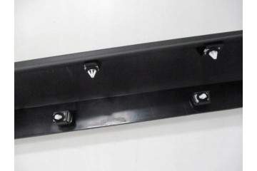 Protector de umbral de puerta derecha CITROEN C3 AIRCROSS nuevo origin
