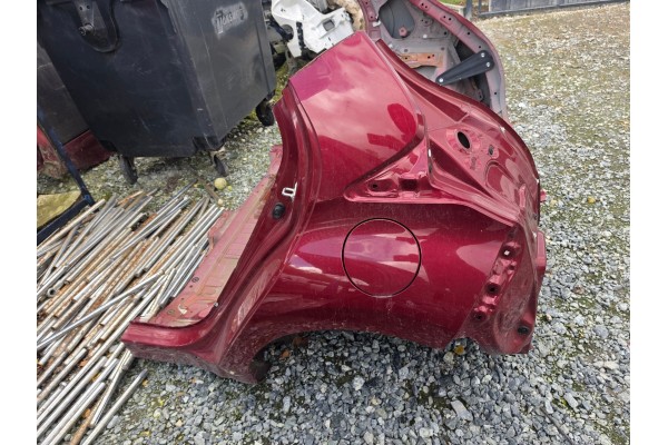 TOYOTA YARIS IV CAY TY CWIARTKA OTNIKI PAS Z WANNA Packaging status replacement