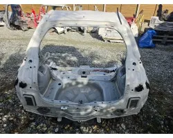 Panel trasero de cinturón / Panel interior trasero Toyota Yaris IV - Blanco 040
