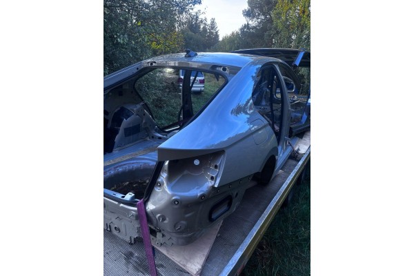 BELT REAR QUARTER TRUNK TUB SKODA OCTAVIA SEDAN 728 429 974 Part manufacturer Skoda OE