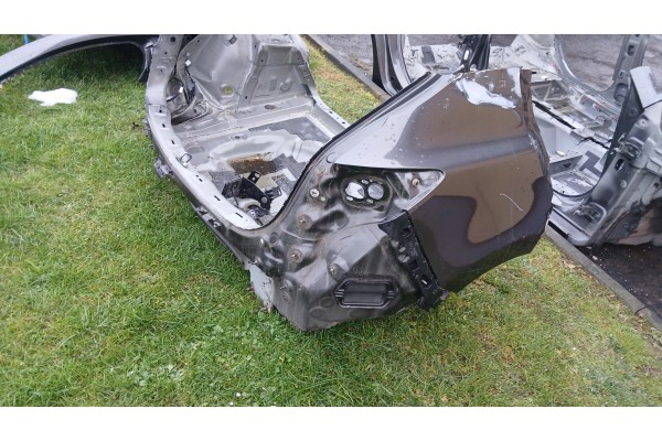 rear belt bath mazda 3 bn bm 17rok Packaging status original