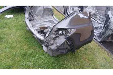 rear belt bath mazda 3 bn bm 17rok Packaging status original