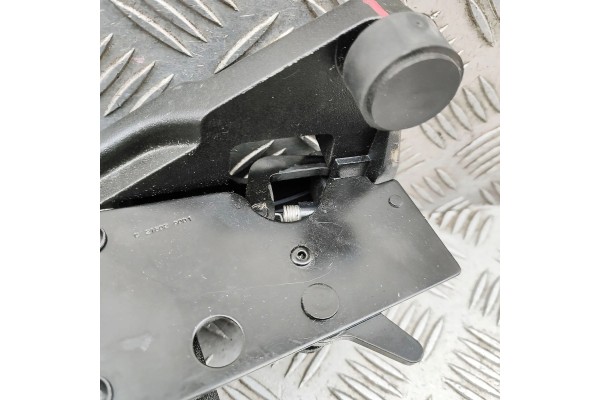 9221623 Roof folding mechanism Mudguard FERRARI CALIFORNIA 2008 Catalog number of the original 9221623