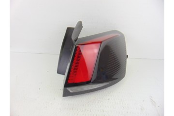 9810477080 PILOTO TRASERO DERECHO PEUGEOT 3008