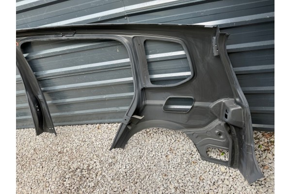 VOLKSWAGEN TOURAN II 2 5TA 15R- Guardabarros, umbral, pilar, revestimi