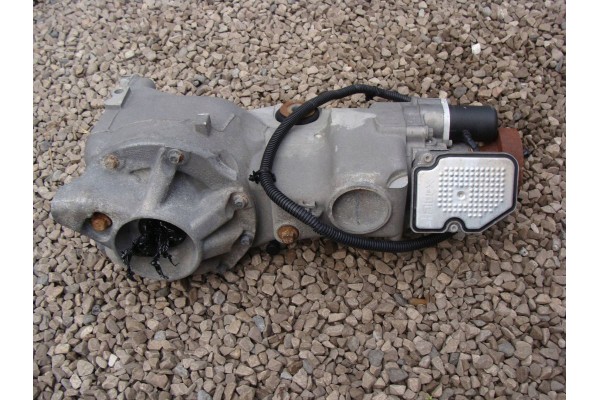 BRIDGE REAR VOLVO XC90 AND 2 4 DIESEL P30759533 Installation side rear