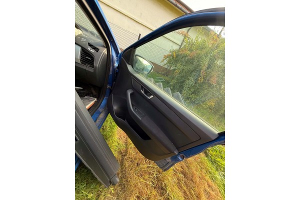 DOOR RIGHT FRONT SKODA FABIA III COMPLETE PLUS MIRROR 2017 R LF5W Part manufacturer Skoda OE