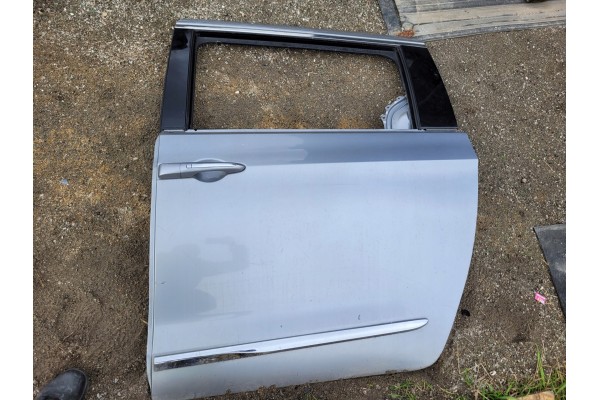 Chrysler Pacifica 2017 Door Left Rear Grey