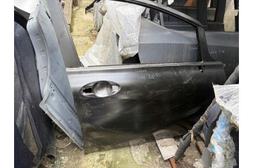 Door front right Nissan Note E12 NEW Part manufacturer Nissan OE