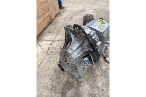 Volvo V60 II T8 2022 REAR MOTOR MECHANISM 32339095 ELECTRIC Catalog number of the part 32339095 08 2025