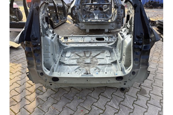 QUARTER FENDER RIGHT LEFT BATH BELT REAR PEUGEOT 5008 III P74 24 KTV Car type passenger cars