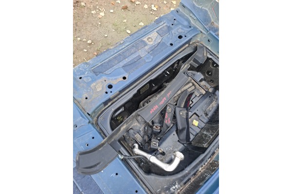 MERCEDES W205 STATION WAGON BELT REAR TUB CURATE WALLED PERFECT BEAM REAR Part manufacturer Mercedes Benz OE