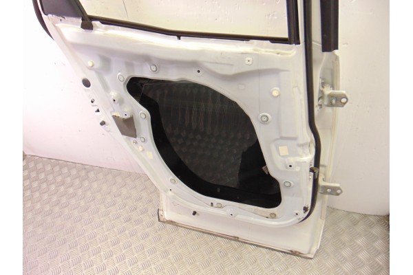 BLANCA PUERTA TRASERA IZQUIERDA MAZDA CX-7 ER Active 2011 BLANCA 205691 MAZDA - 3
