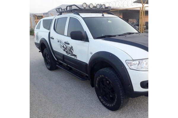 Inserto de Capó Delantero para MITSUBISHI L 200 2015
