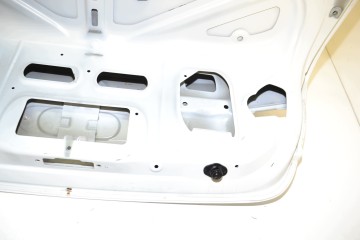 BMW E90 LCI 300 Tapa de Maletero