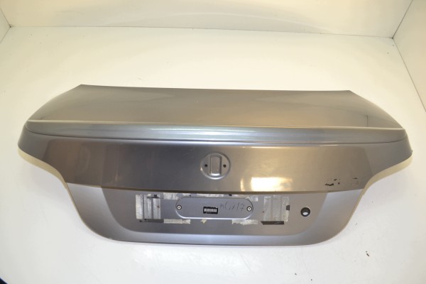 BMW E60 TAILGATE SPOILER Packaging status replacement