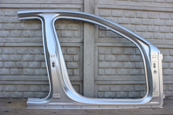 Post threshold right threshold plating Porsche Panamera III 976 24 26