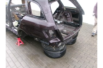 PAS TYLNY WANNA WYCINKA MERCEDES C KLASA W204 KOMBI ORGINAL Catalog number of the part W204