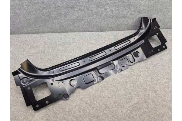 AUDI A6 C8 SEDAN REAR BODY BELT REAR WALL REINFORCEMENT OE 4K5813307 Catalog number of the part 4K5813307